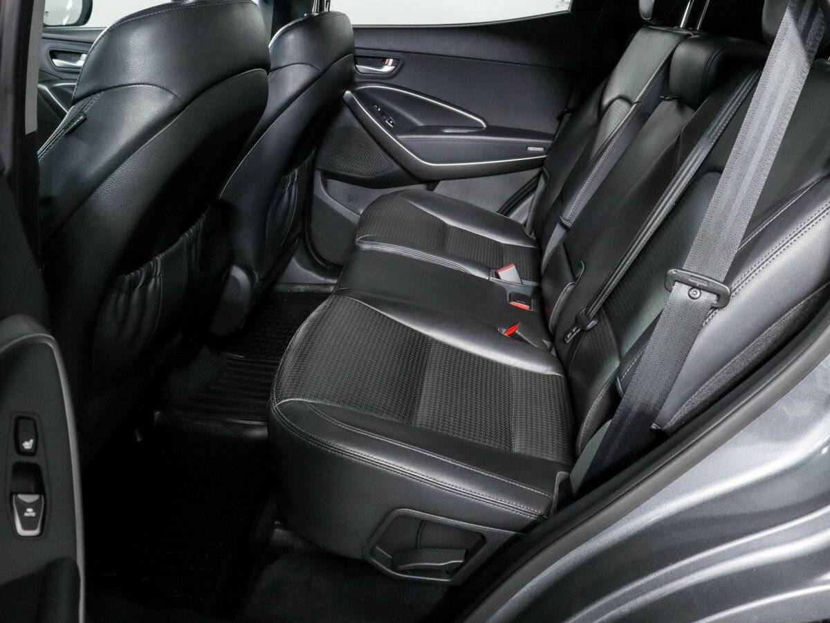 Hyundai Santa Fe 2012 года с пробегом. Фото: #9