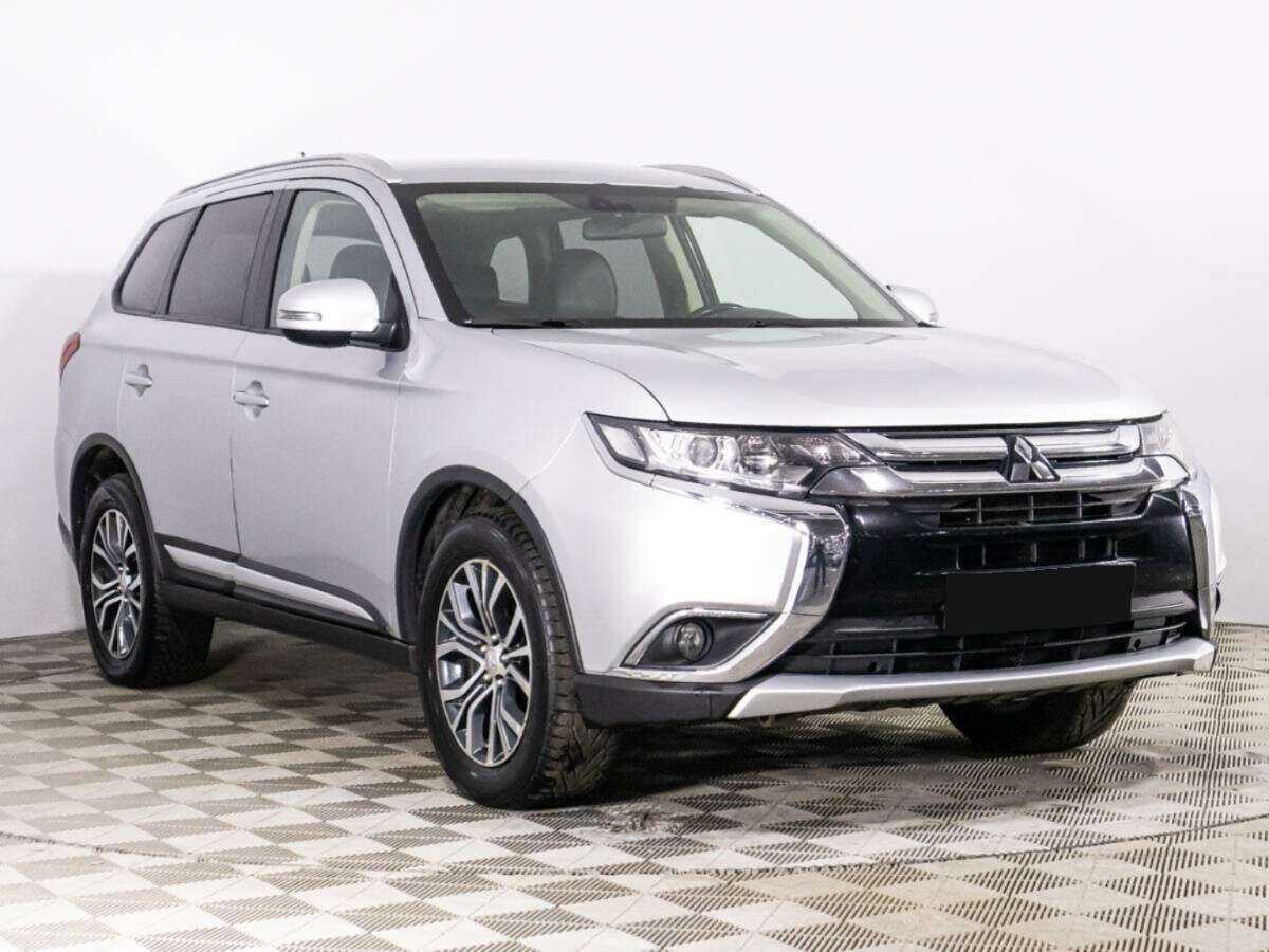 Mitsubishi Outlander 2015 года с пробегом. Фото: #2