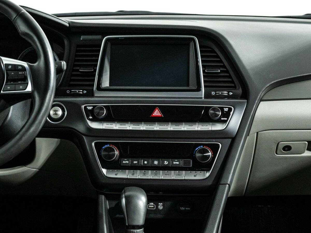 Hyundai Sonata 2018 года с пробегом. Фото: #13