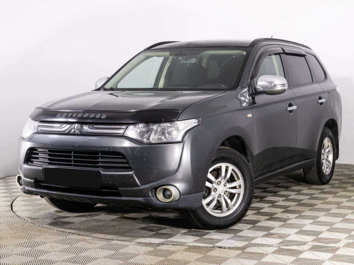 Mitsubishi Outlander 2013 года с пробегом. Фото: #0