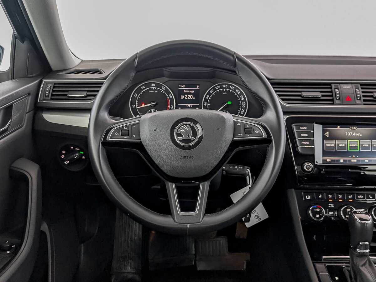 Skoda Superb 2019 года с пробегом. Фото: #16