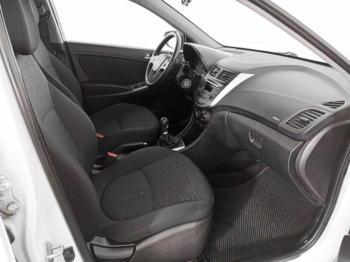 Hyundai Solaris 2015 года с пробегом. Фото: #8