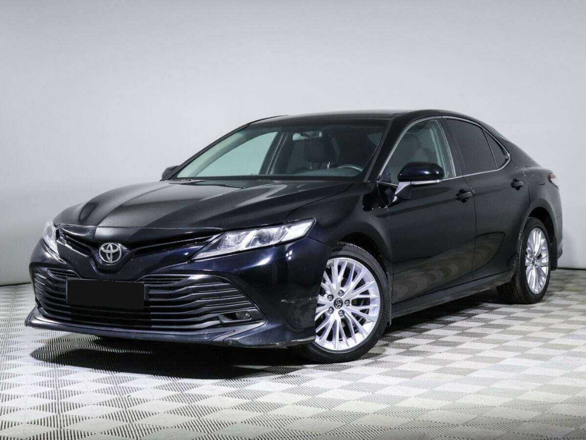 Toyota Camry 2021 года с пробегом. Посмотреть фото