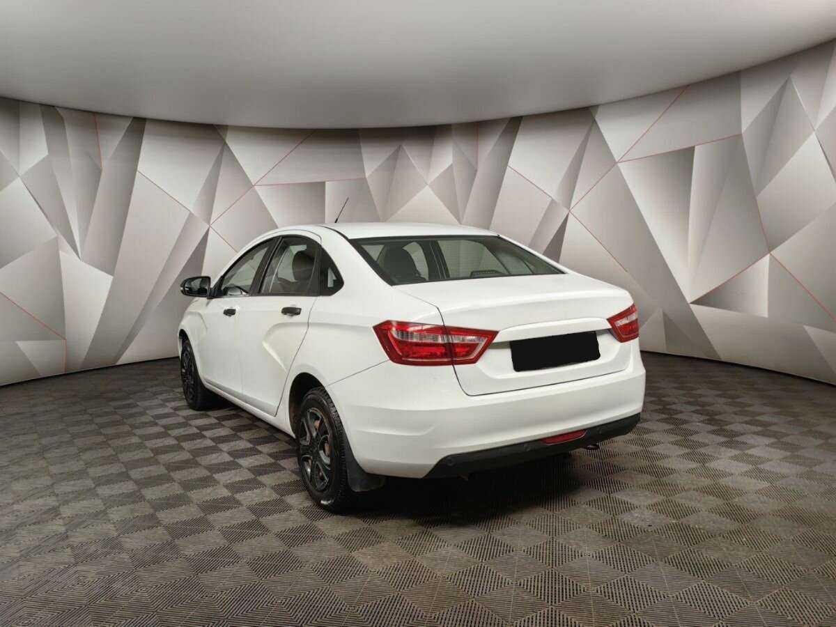 Lada (ВАЗ) Vesta 2018 года с пробегом. Фото: #3
