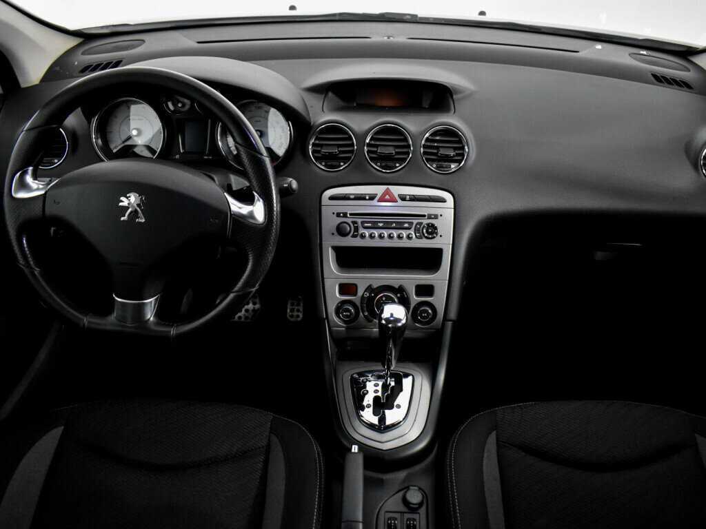 Peugeot 408 2016 года с пробегом. Фото: #12