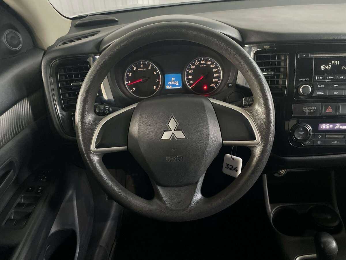 Mitsubishi Outlander 2013 года с пробегом. Фото: #9