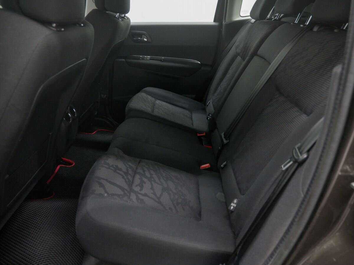 Peugeot 3008 2012 года с пробегом. Фото: #11