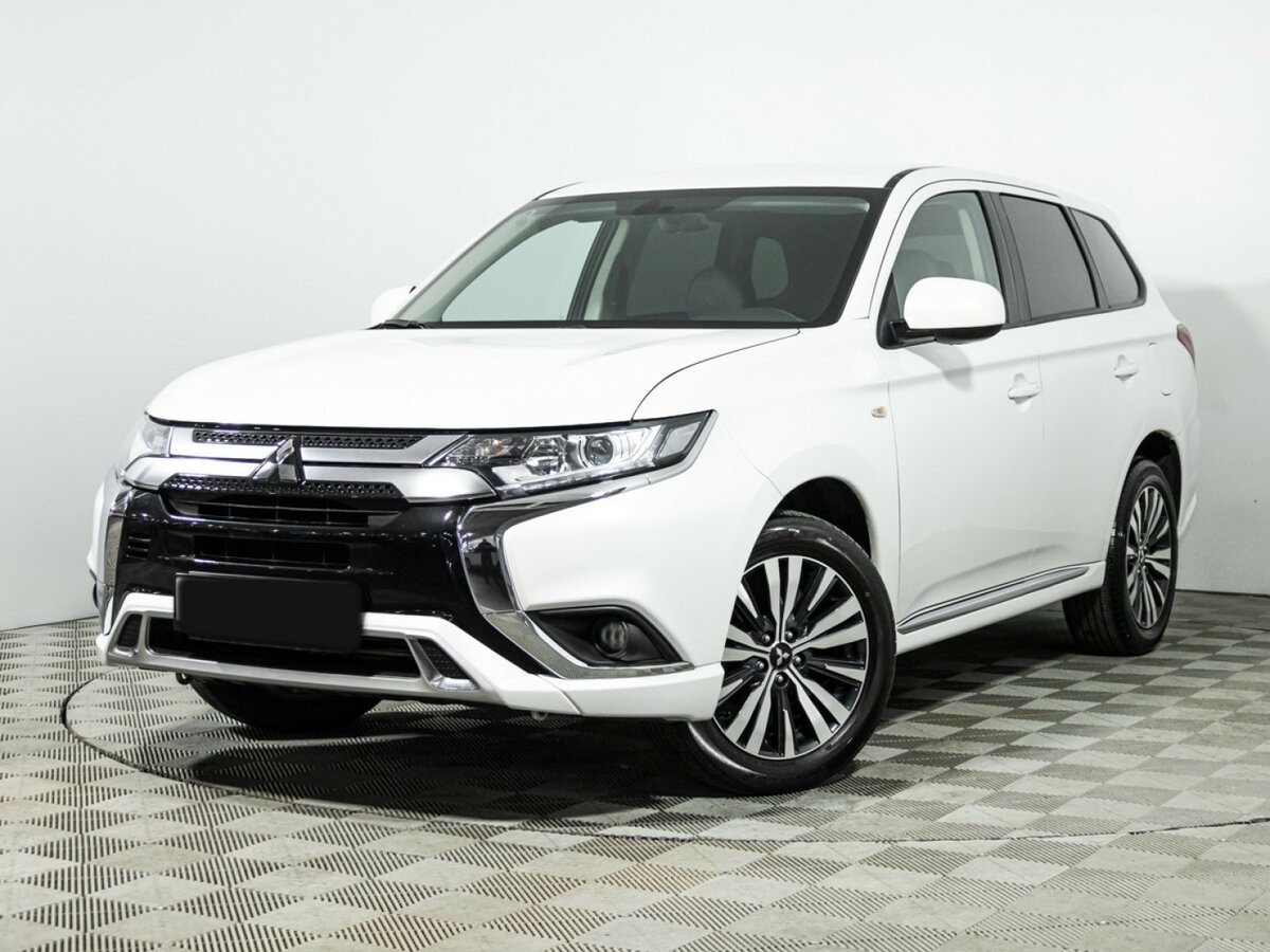 Mitsubishi Outlander 2022 года с пробегом. Посмотреть фото