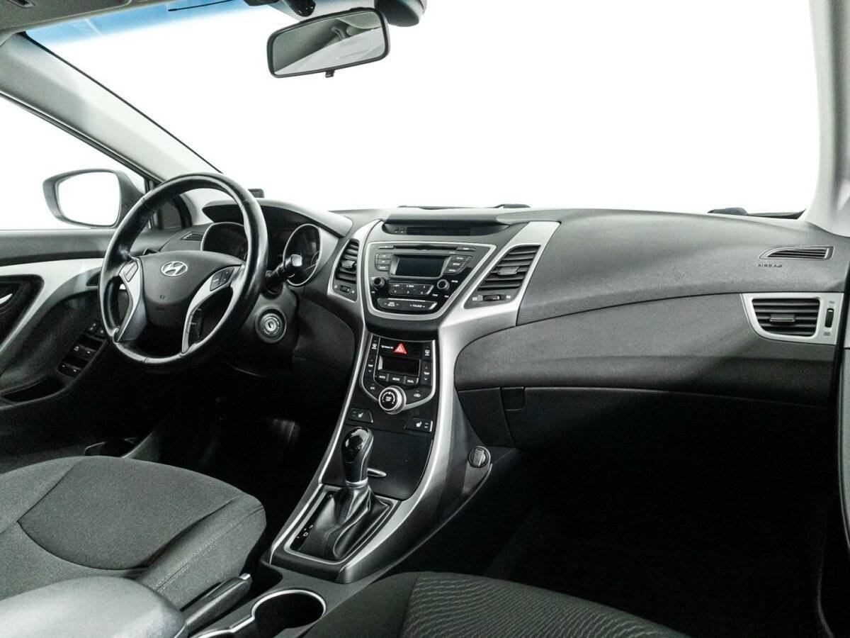 Hyundai Elantra 2015 года с пробегом. Фото: #8