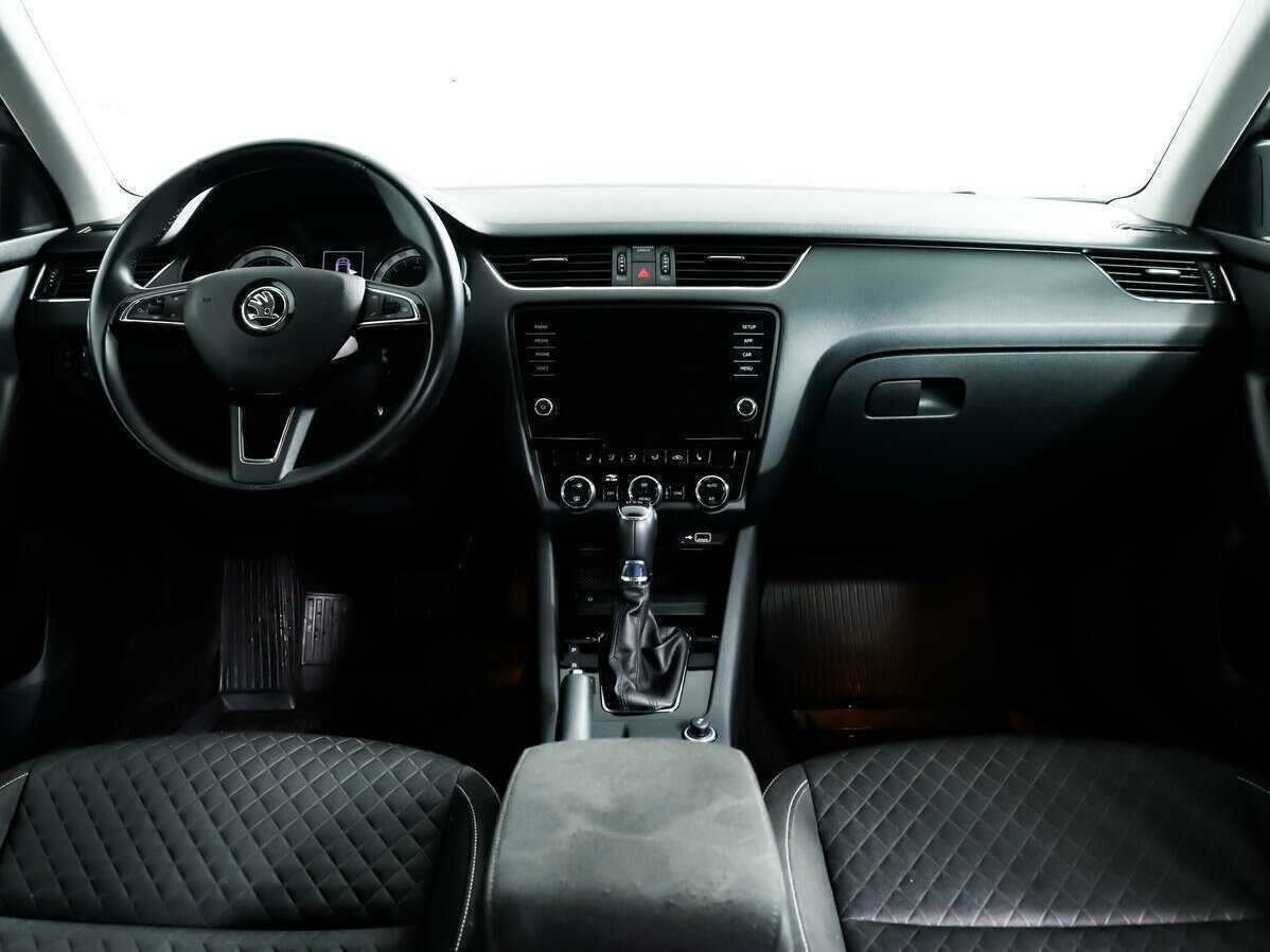 Skoda Octavia 2018 года с пробегом. Фото: #10