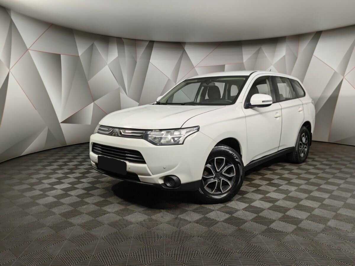 Mitsubishi Outlander 2012 года с пробегом. Фото: #0