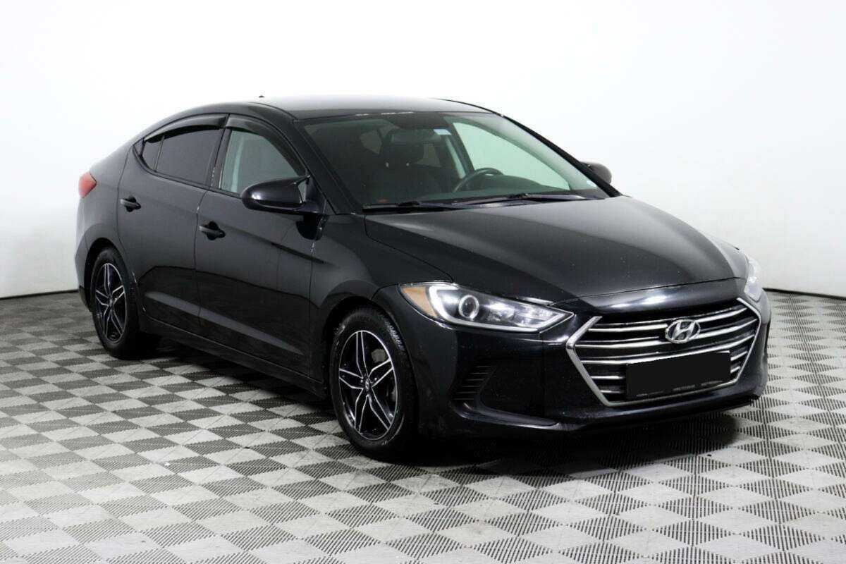 Hyundai Elantra 2018 года с пробегом. Фото: #2