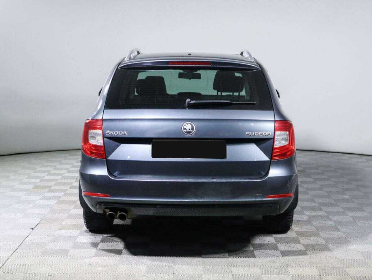 Skoda Superb 2013 года с пробегом. Фото: #5