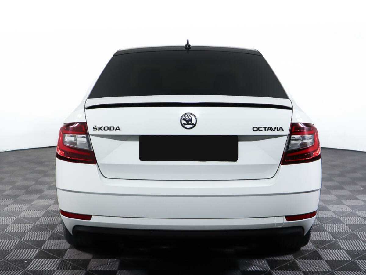 Skoda Octavia 2018 года с пробегом. Фото: #5