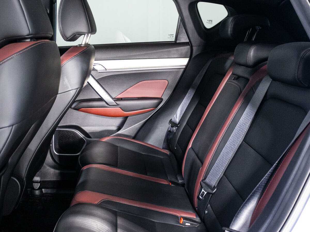 Geely Coolray 2022 года с пробегом. Фото: #9