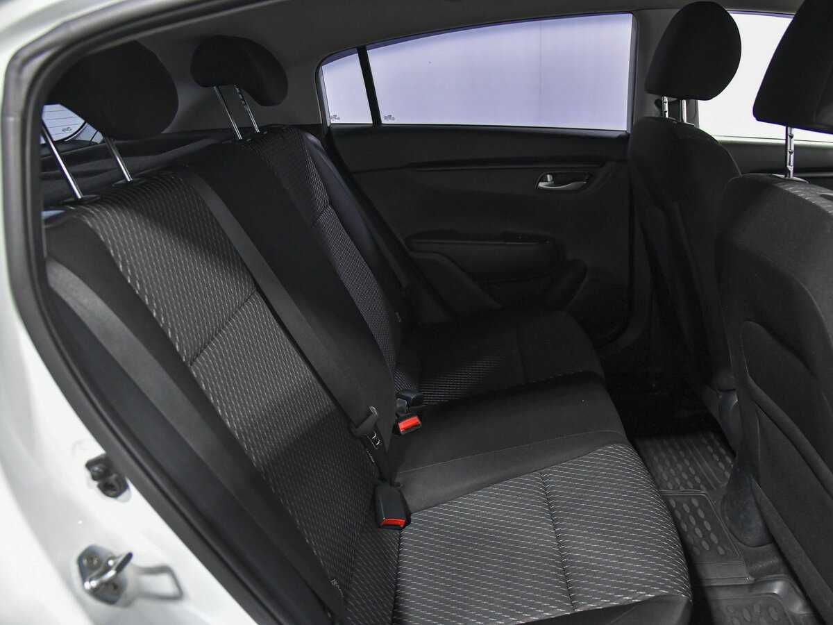 Kia Rio 2018 года с пробегом. Фото: #13