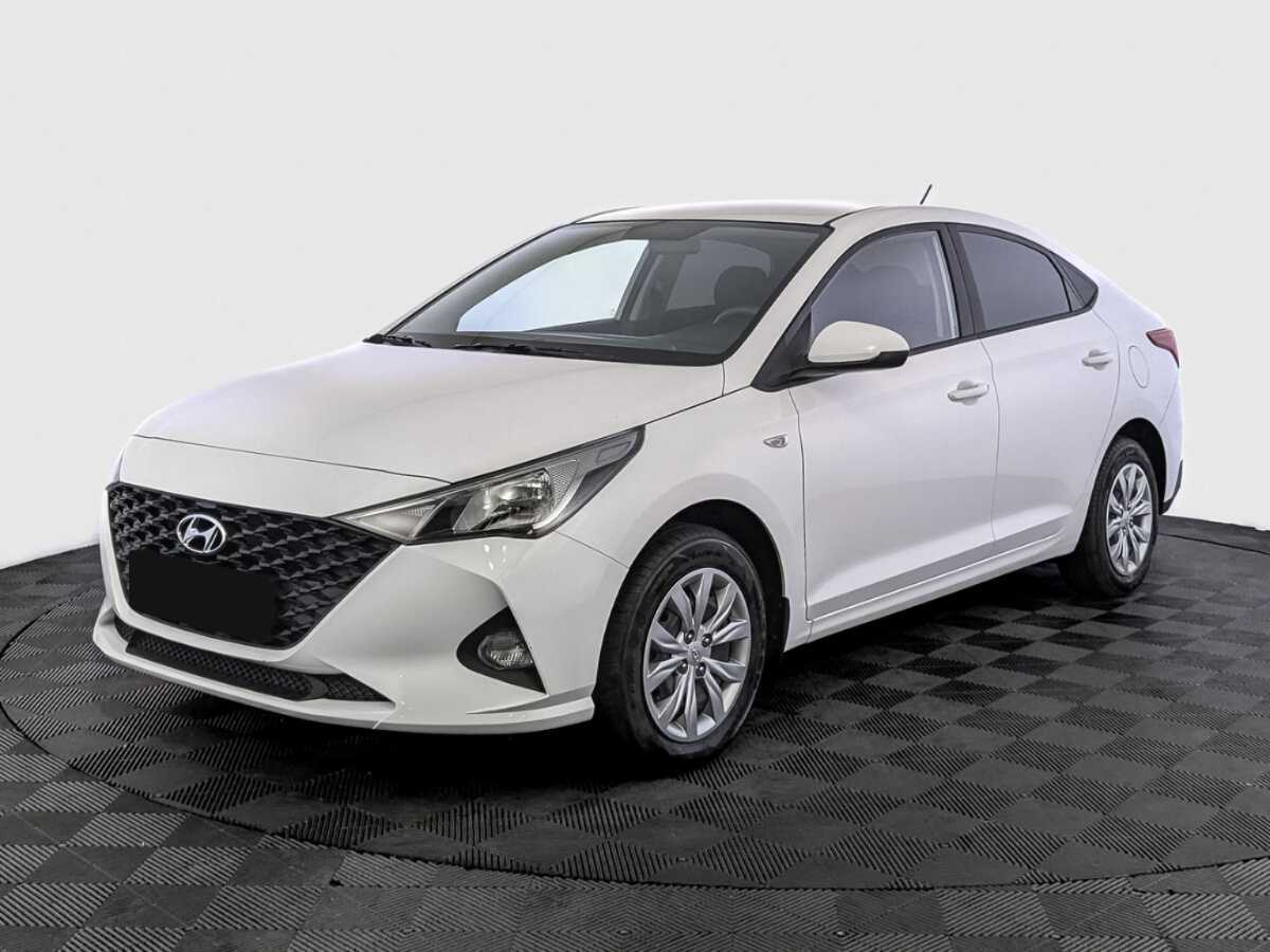 Hyundai Solaris 2022 года с пробегом. Посмотреть фото