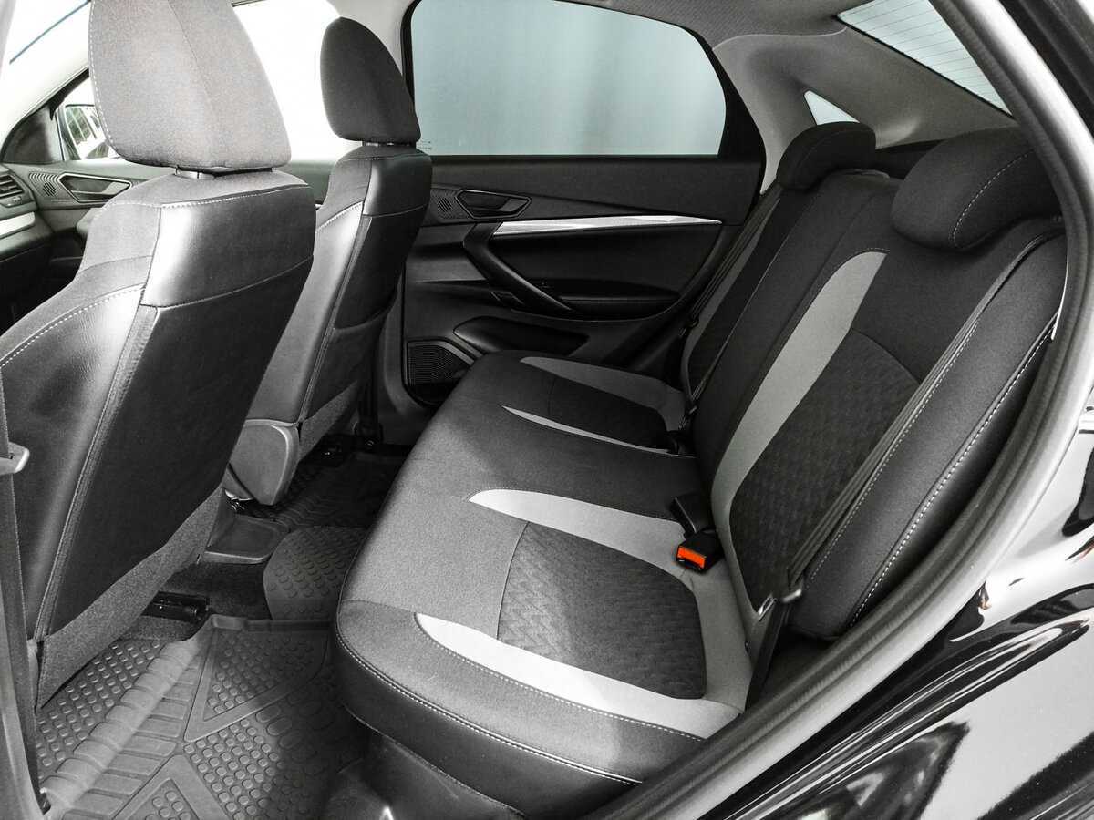 Lada (ВАЗ) Vesta 2023 года с пробегом. Фото: #7