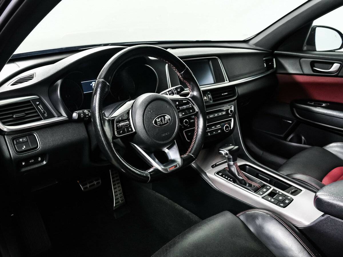 Kia Optima 2018 года с пробегом. Фото: #12