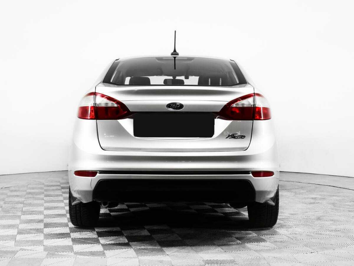 Ford Fiesta 2017 года с пробегом. Фото: #5