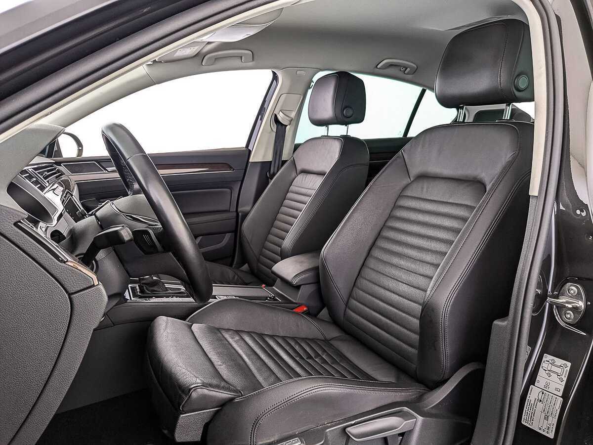 Volkswagen Passat 2019 года с пробегом. Фото: #19