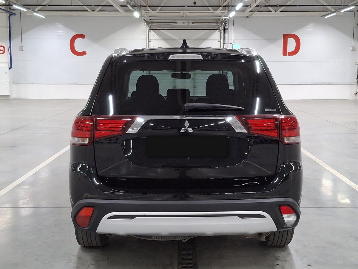 Mitsubishi Outlander 2020 года с пробегом. Фото: #5