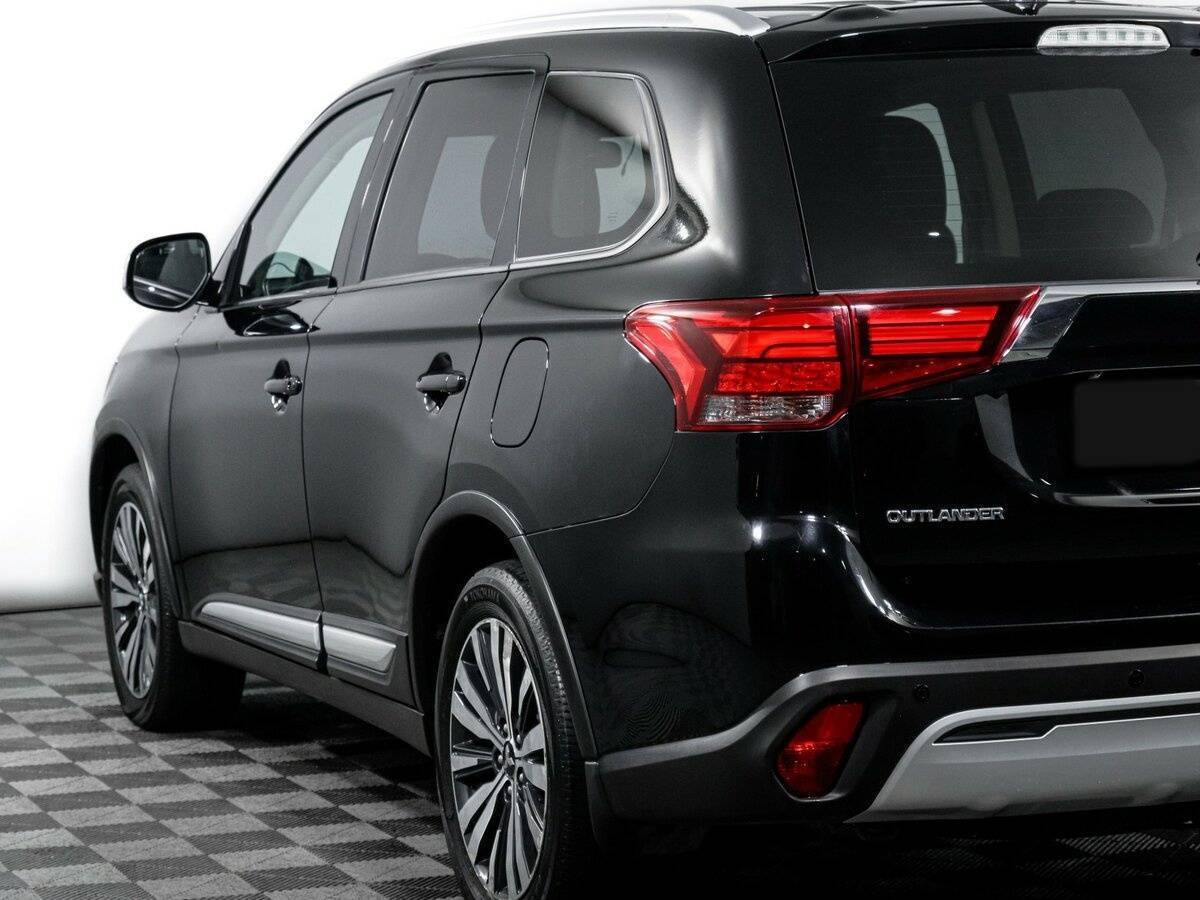 Mitsubishi Outlander 2021 года с пробегом. Фото: #17