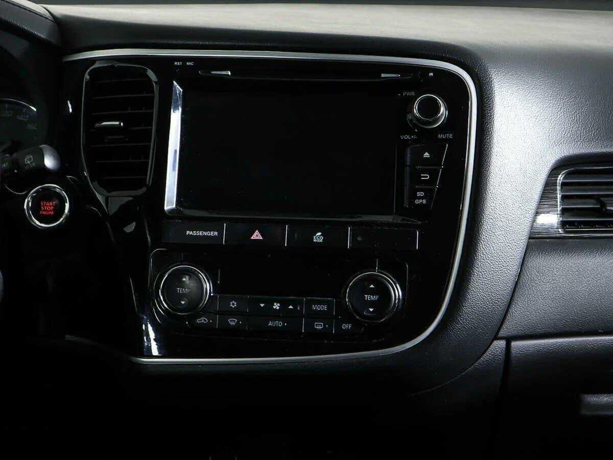 Mitsubishi Outlander 2016 года с пробегом. Фото: #11