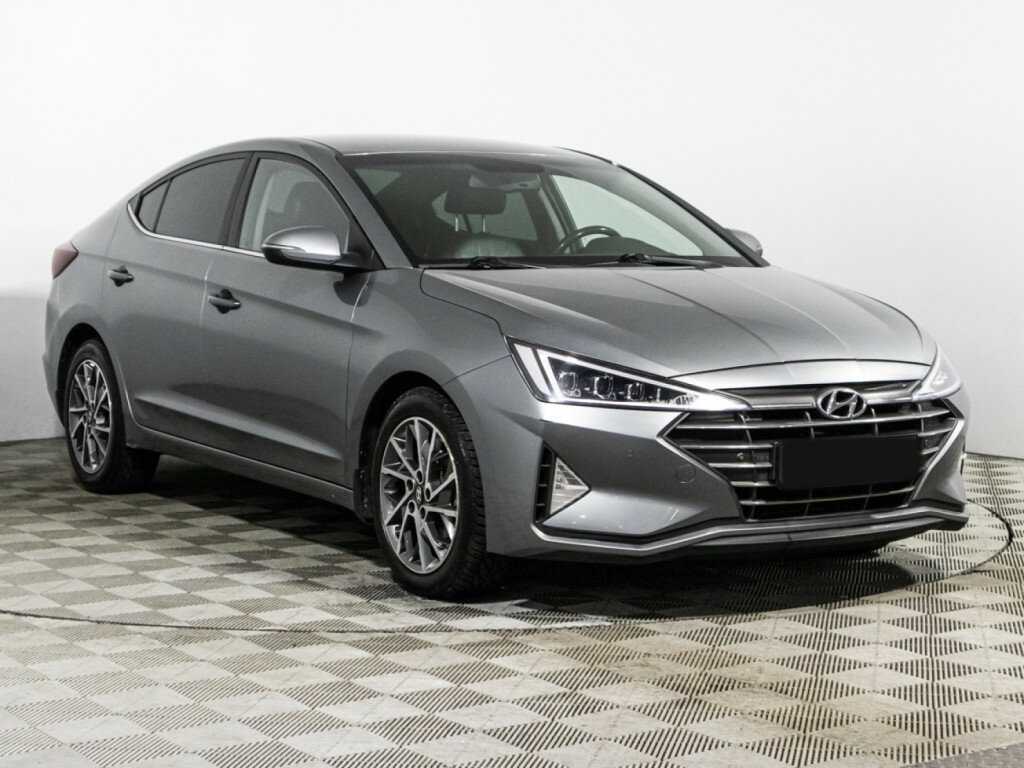 Hyundai Elantra 2019 года с пробегом. Фото: #2