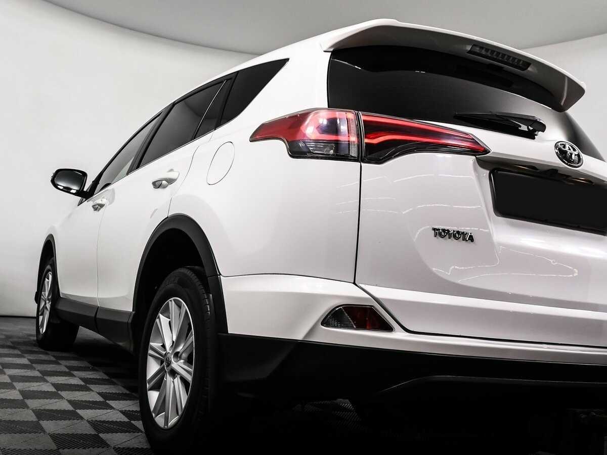 Toyota RAV4 2017 года с пробегом. Фото: #15