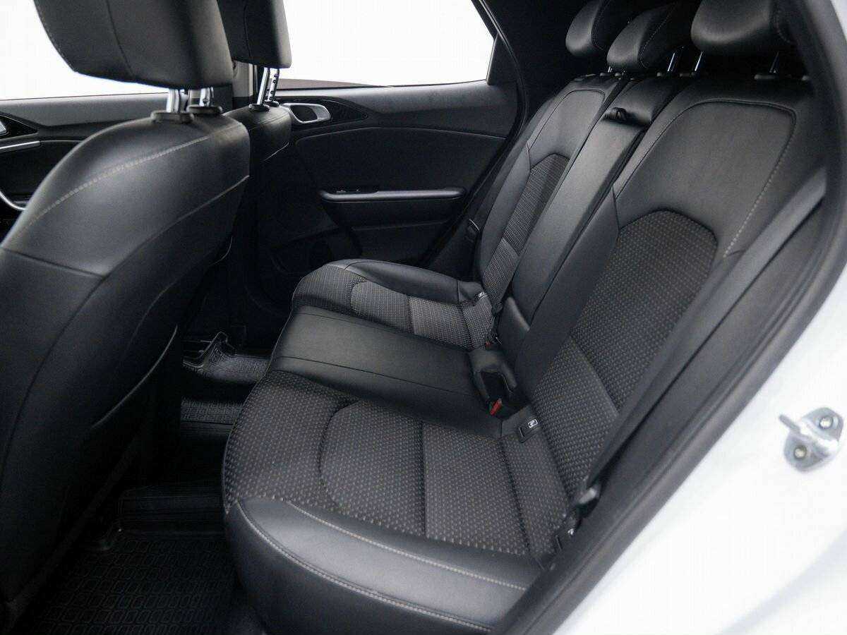 Kia XCeed 2020 года с пробегом. Фото: #12