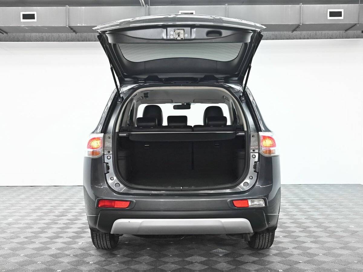 Mitsubishi Outlander 2014 года с пробегом. Фото: #4