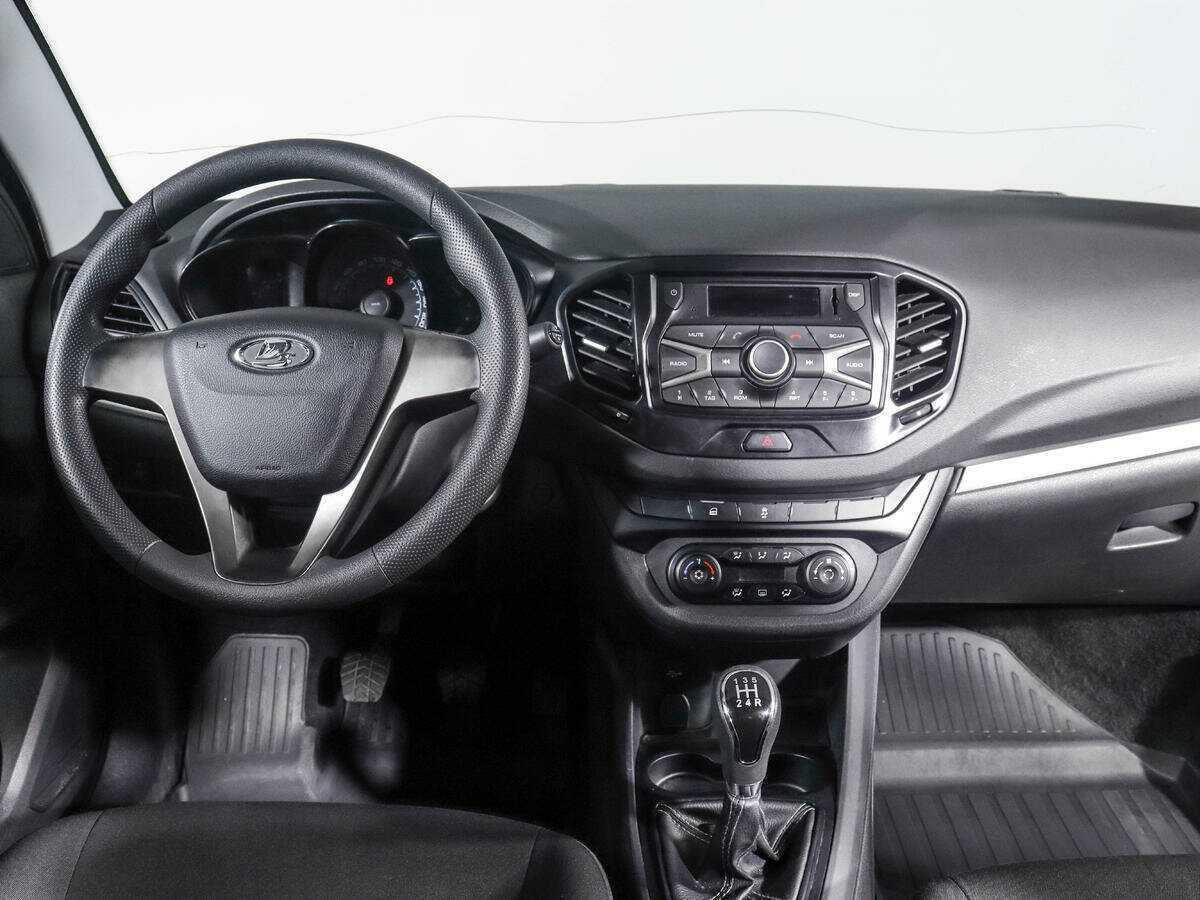 Lada (ВАЗ) Vesta 2016 года с пробегом. Фото: #11