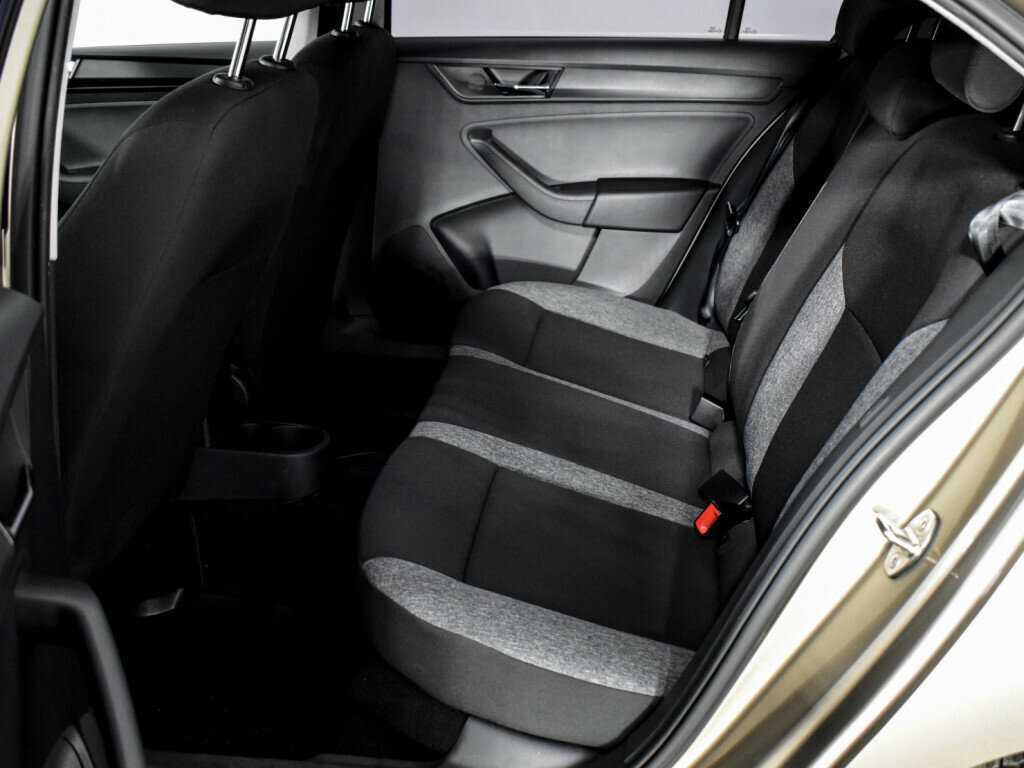 Skoda Rapid 2021 года с пробегом. Фото: #7