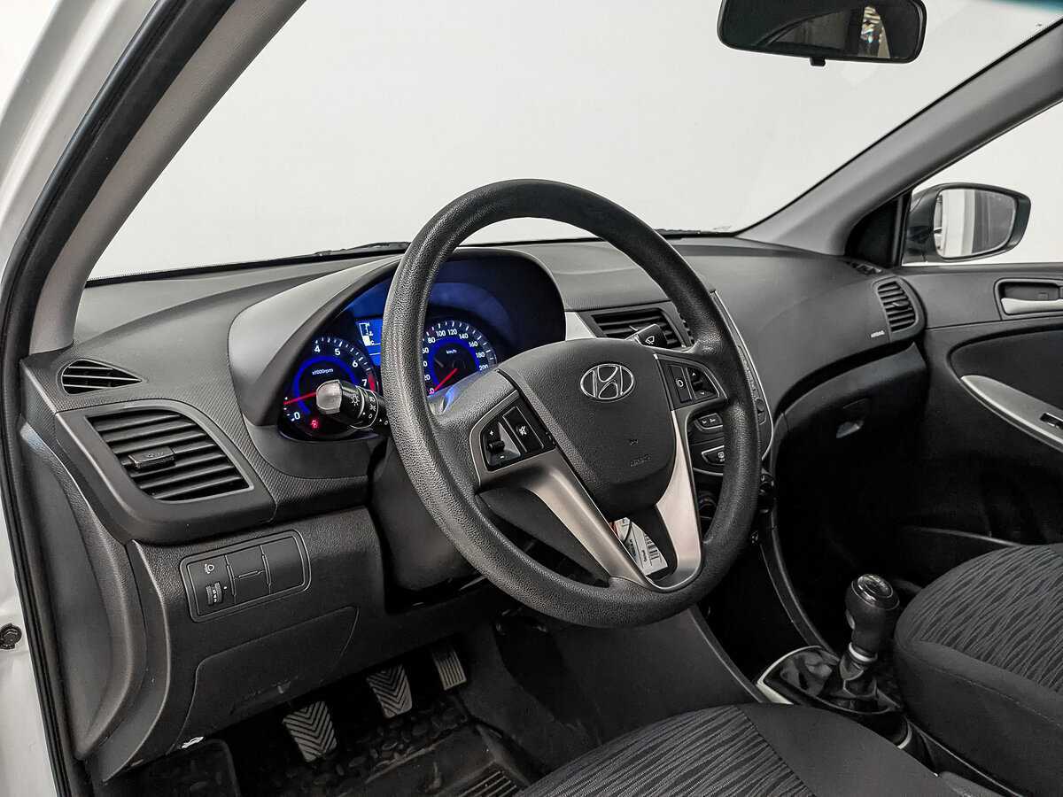 Hyundai Solaris 2015 года с пробегом. Фото: #12