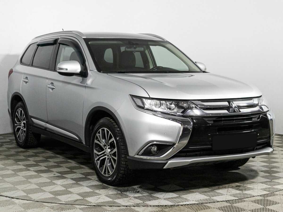 Mitsubishi Outlander 2016 года с пробегом. Фото: #2