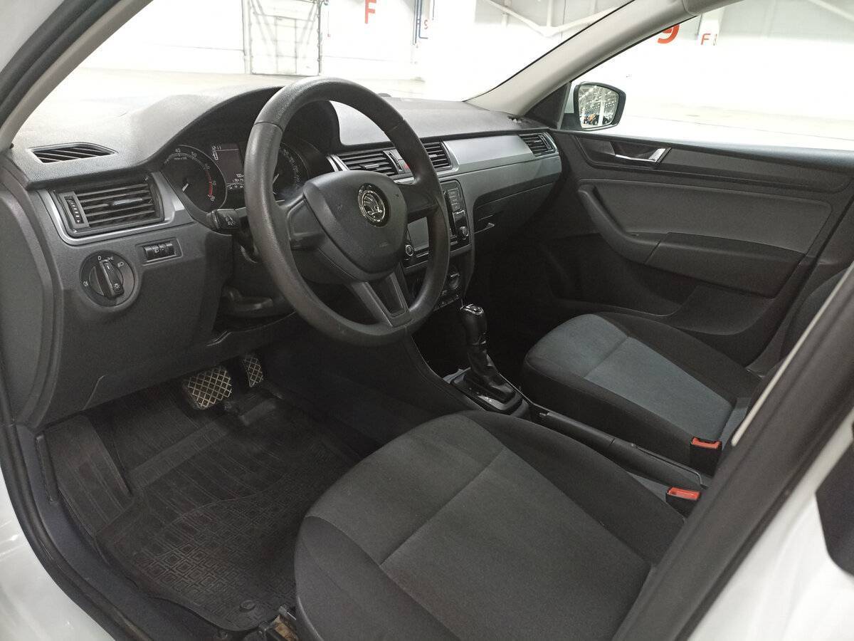 Skoda Rapid 2018 года с пробегом. Фото: #15