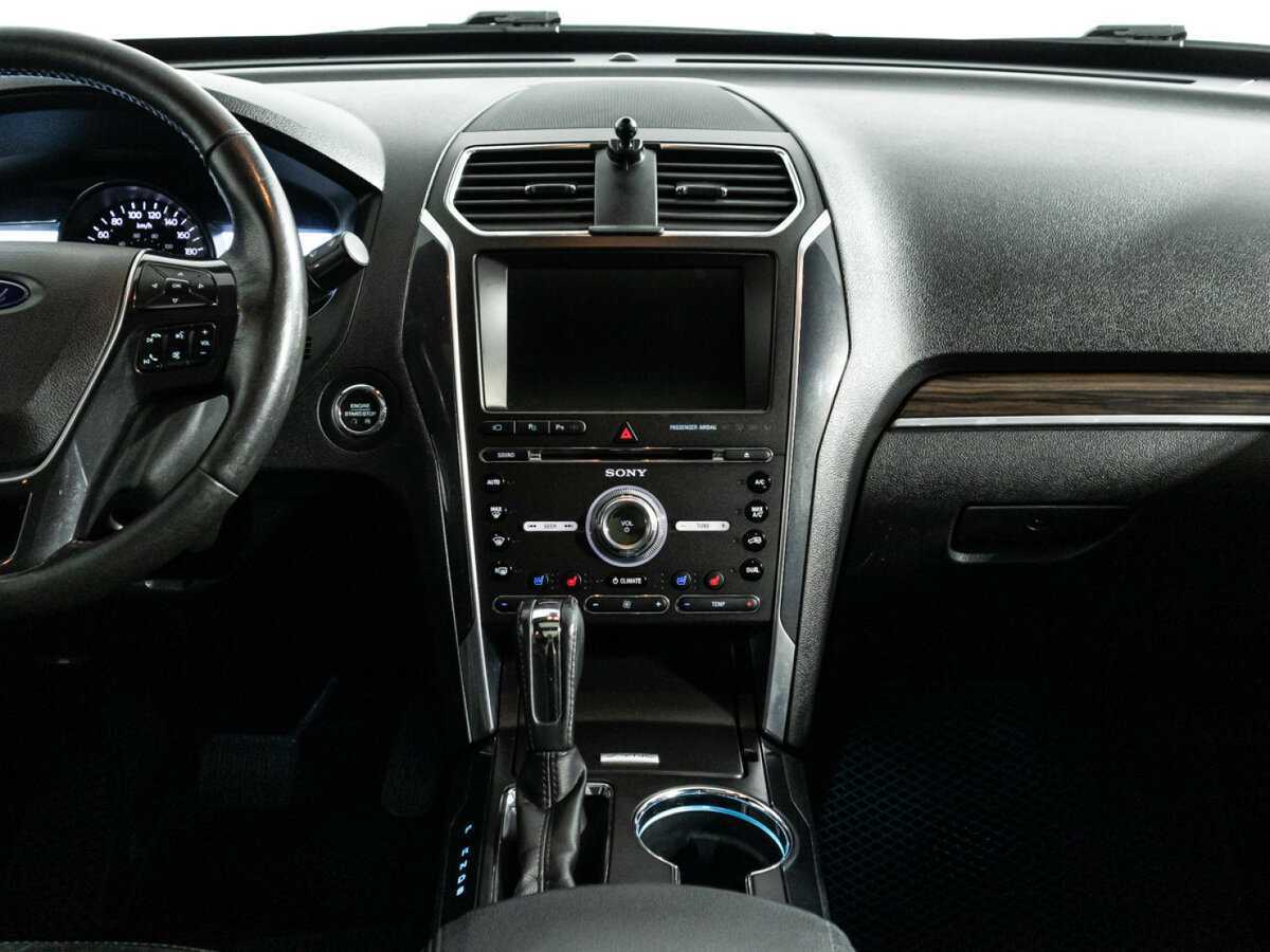 Ford Explorer 2015 года с пробегом. Фото: #13