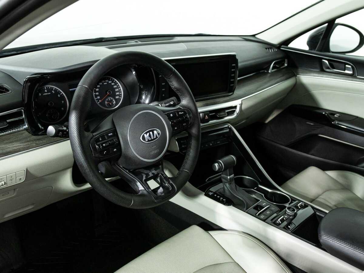 Kia K5 2021 года с пробегом. Фото: #10