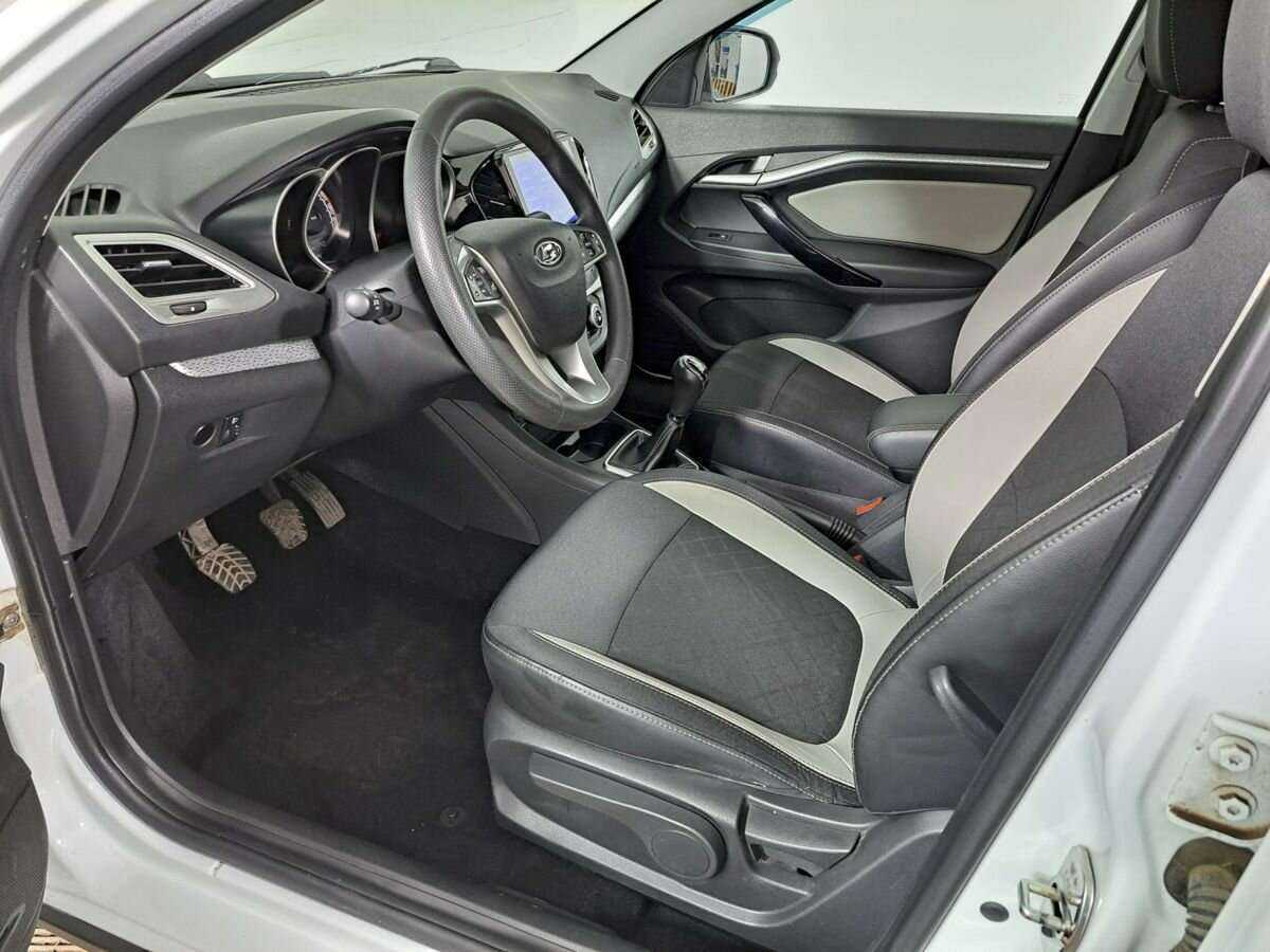 Lada (ВАЗ) Vesta 2018 года с пробегом. Фото: #13