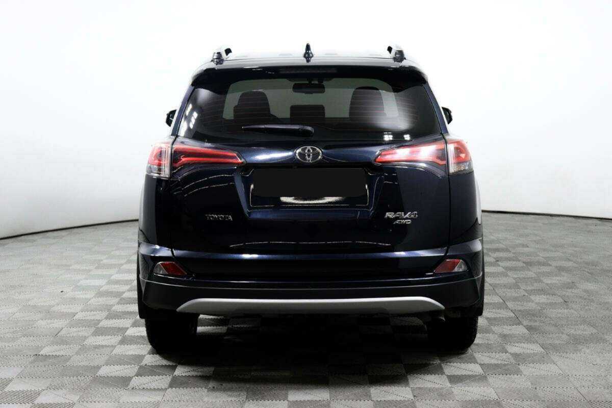 Toyota RAV4 2017 года с пробегом. Фото: #5