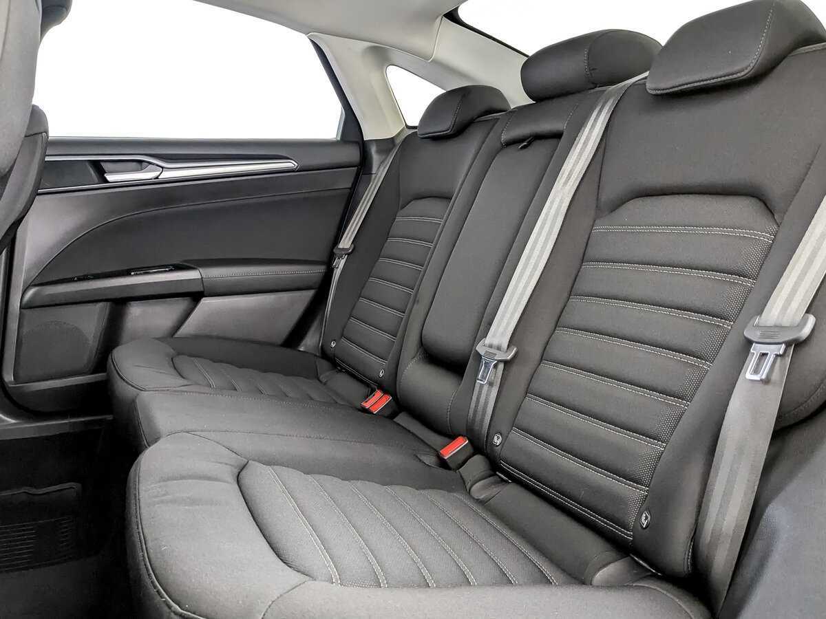 Ford Mondeo 2017 года с пробегом. Фото: #8