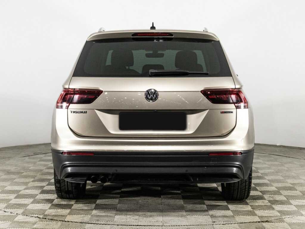 Volkswagen Tiguan 2018 года с пробегом. Фото: #5