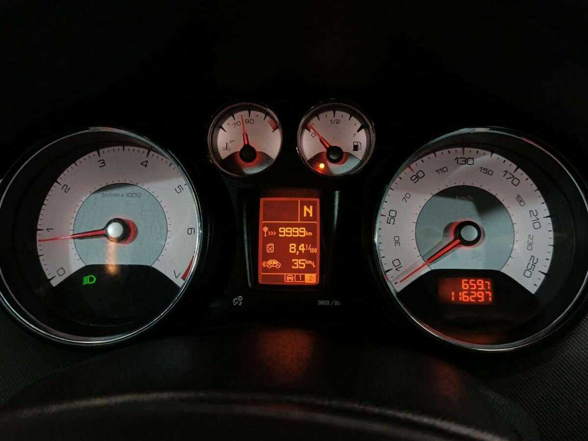 Peugeot 408 2018 года с пробегом. Фото: #11