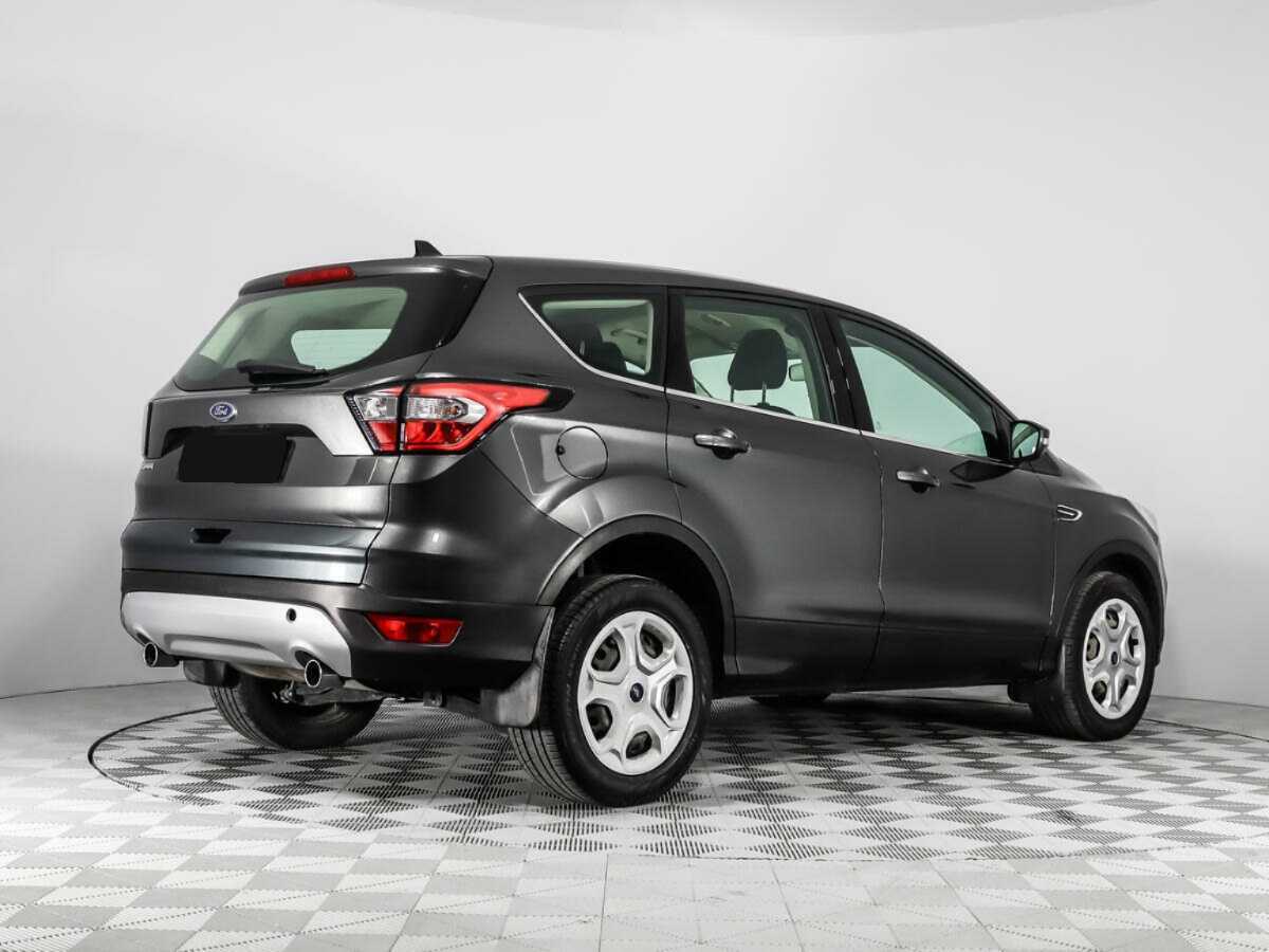 Ford Kuga 2018 года с пробегом. Фото: #4