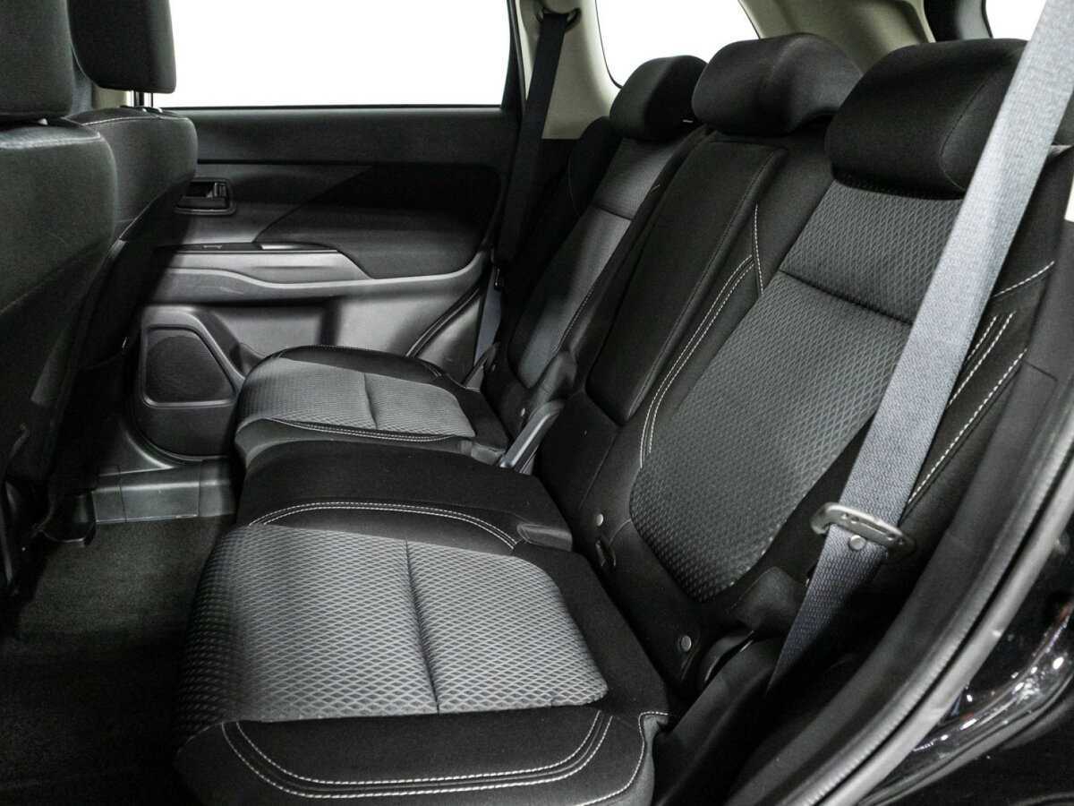 Mitsubishi Outlander 2021 года с пробегом. Фото: #8
