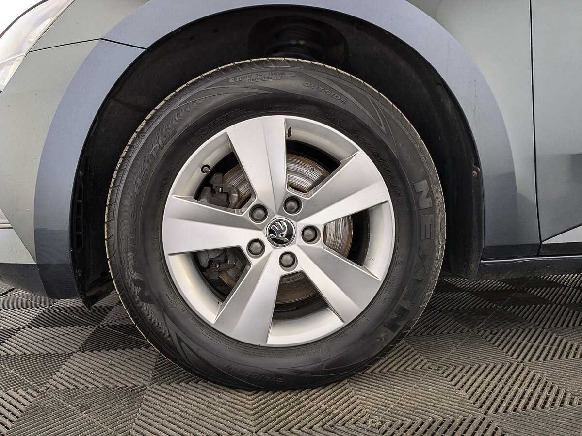 Skoda Superb 2019 года с пробегом. Фото: #11