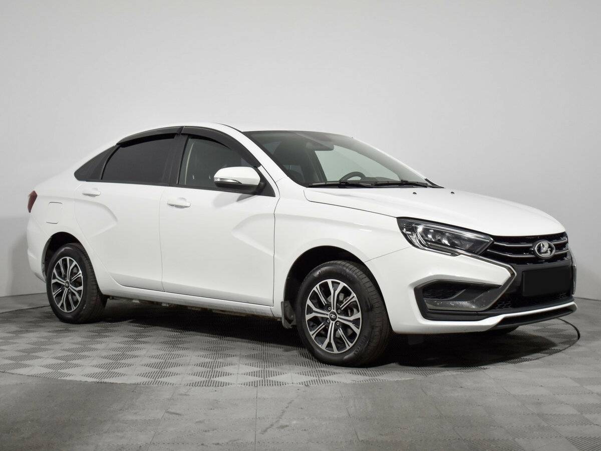 Lada (ВАЗ) Vesta 2023 года с пробегом. Фото: #2