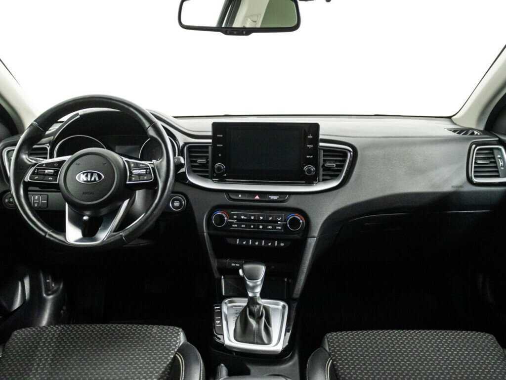 Kia Ceed 2020 года с пробегом. Фото: #11