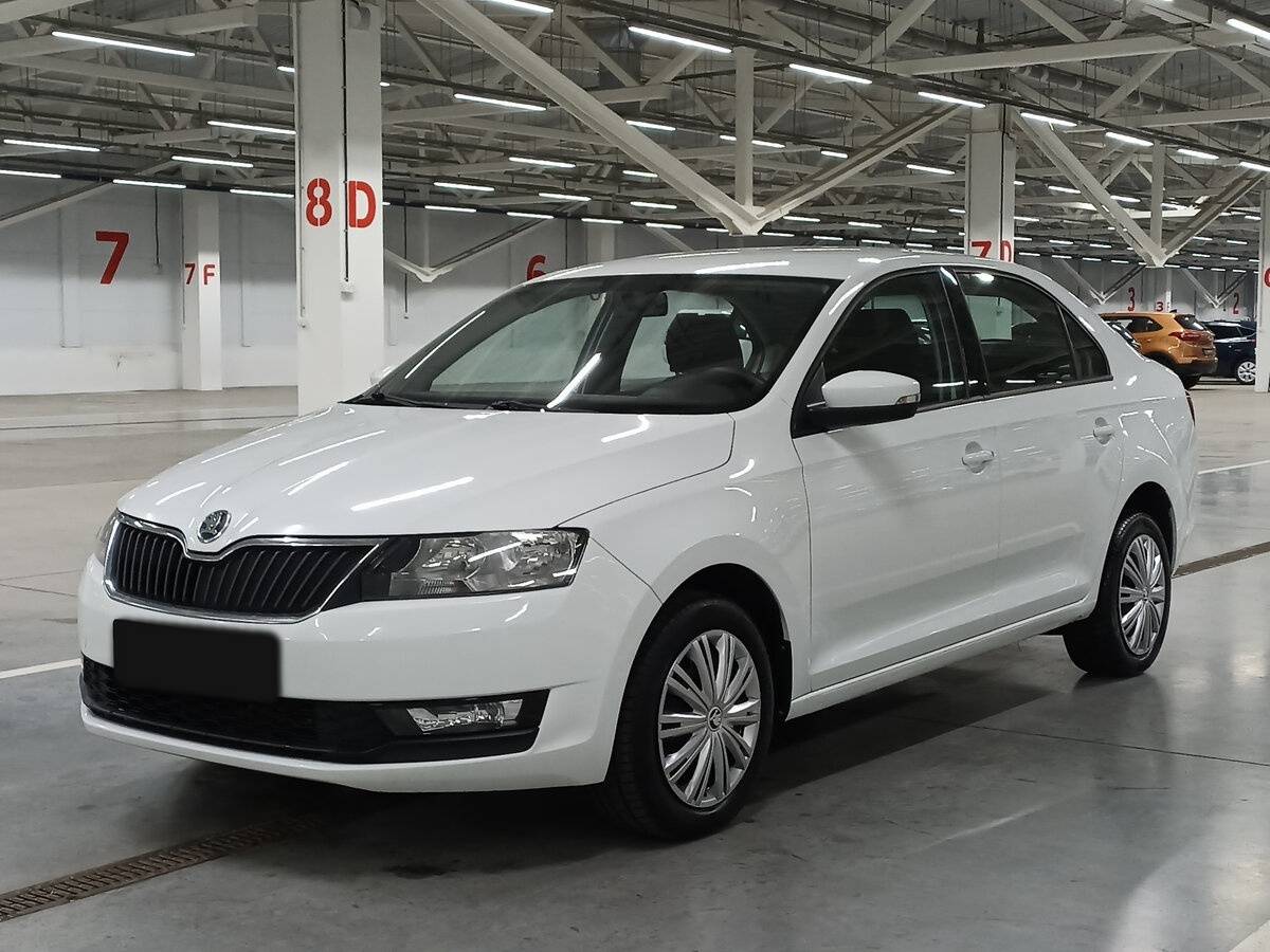 Skoda Rapid 2018 года с пробегом. Посмотреть фото